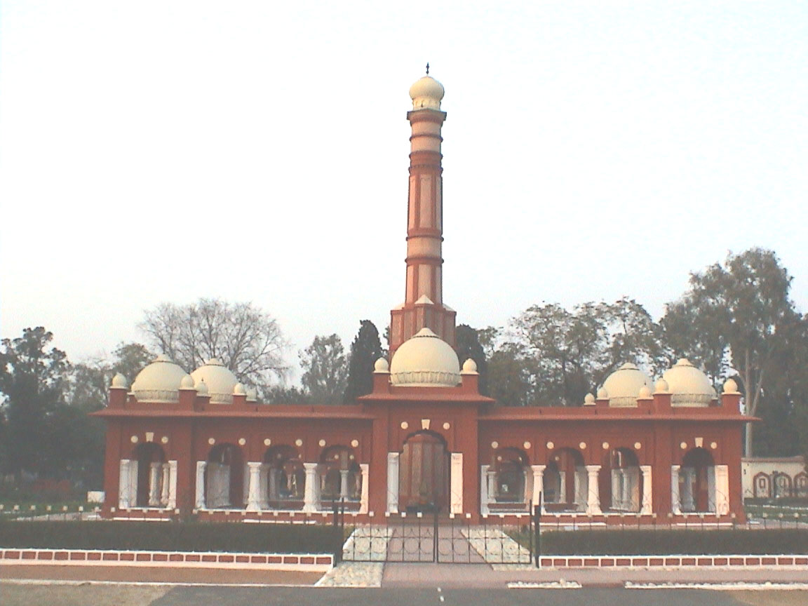 war-memorial-rkecantt.jpg